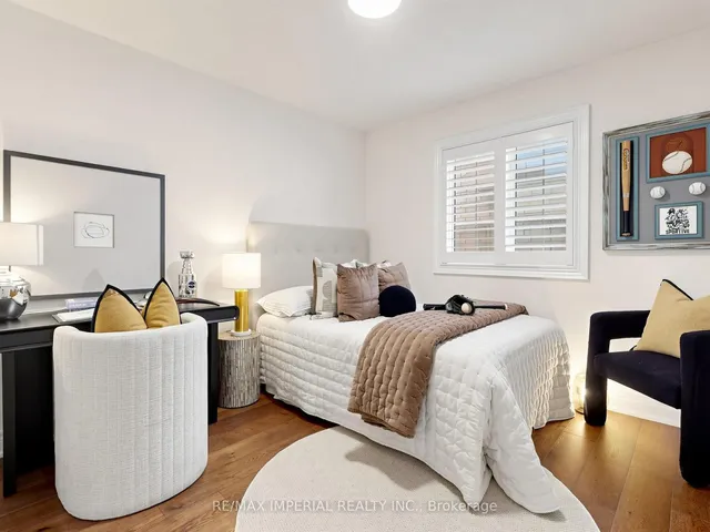 2 Andes Cres, Vaughan 3