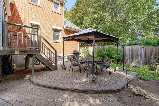 90 Bedford Park Ave, Richmond Hill 3