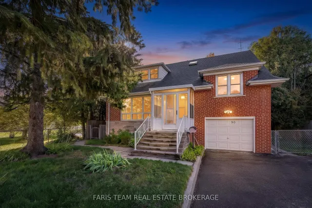 90 Bedford Park Ave, Richmond Hill 2
