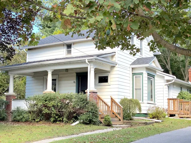 35 Main St, Uxbridge 2