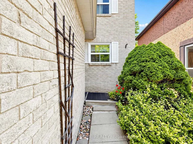 131 Castle Rock Dr, Richmond Hill 5