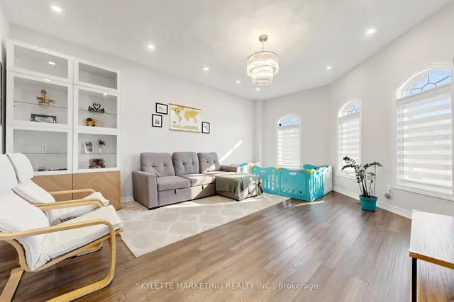 2417 Bur Oak Ave, Markham 4