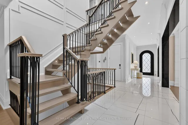 22 Woodward Ave, Markham 5