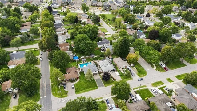 232 Centre St, New Tecumseth 4