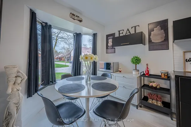 84 Green Briar Rd #26, New Tecumseth 2
