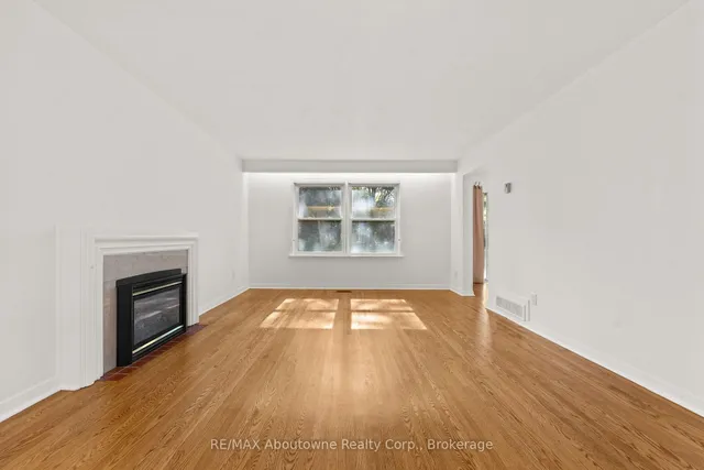 24 Valloncliffe Rd, Markham 4