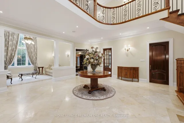 36 Northfield Crt, Vaughan 4