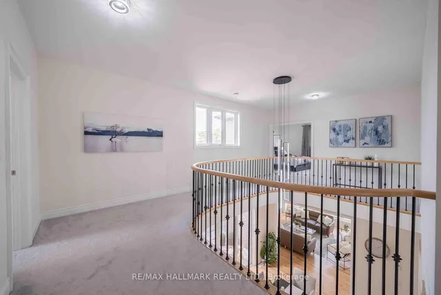 23 Carlinds Cres, Whitchurch-Stouffville 5