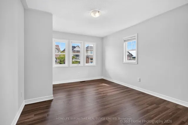 84 BELL Ave, New Tecumseth 5