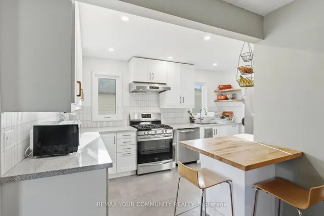 269 ROGERS Rd, Newmarket 5