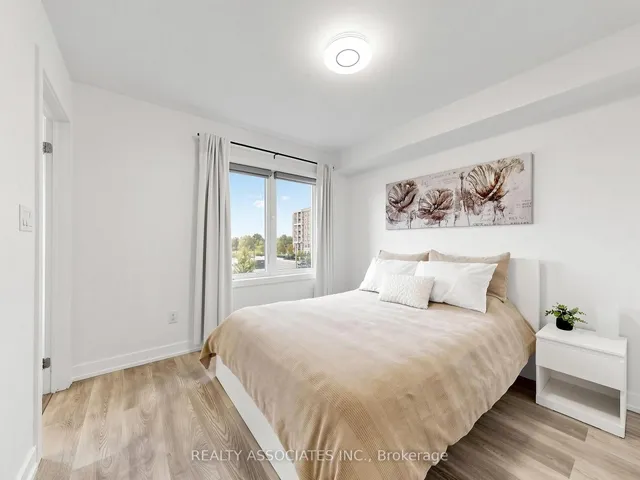 14 Baker Hill Blvd, Whitchurch-Stouffville 2