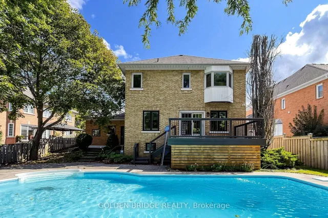 913 Ivsbridge Blvd, Newmarket 3