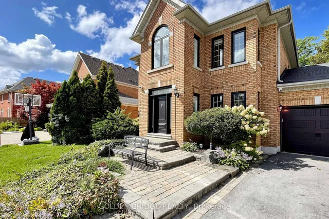 913 Ivsbridge Blvd, Newmarket 4