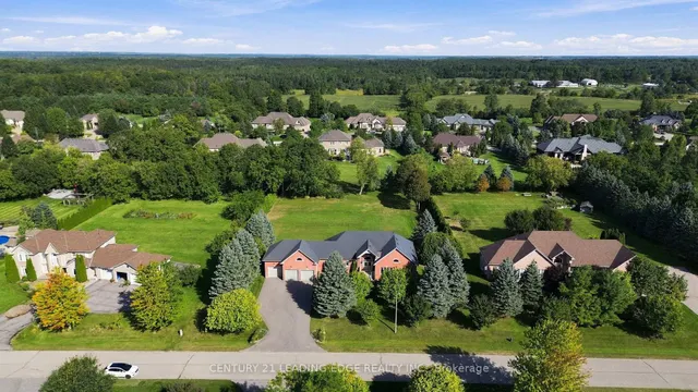 24 George Pipher Lane, Whitchurch-Stouffville 3