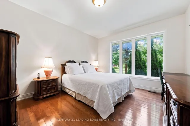 24 George Pipher Lane, Whitchurch-Stouffville 5