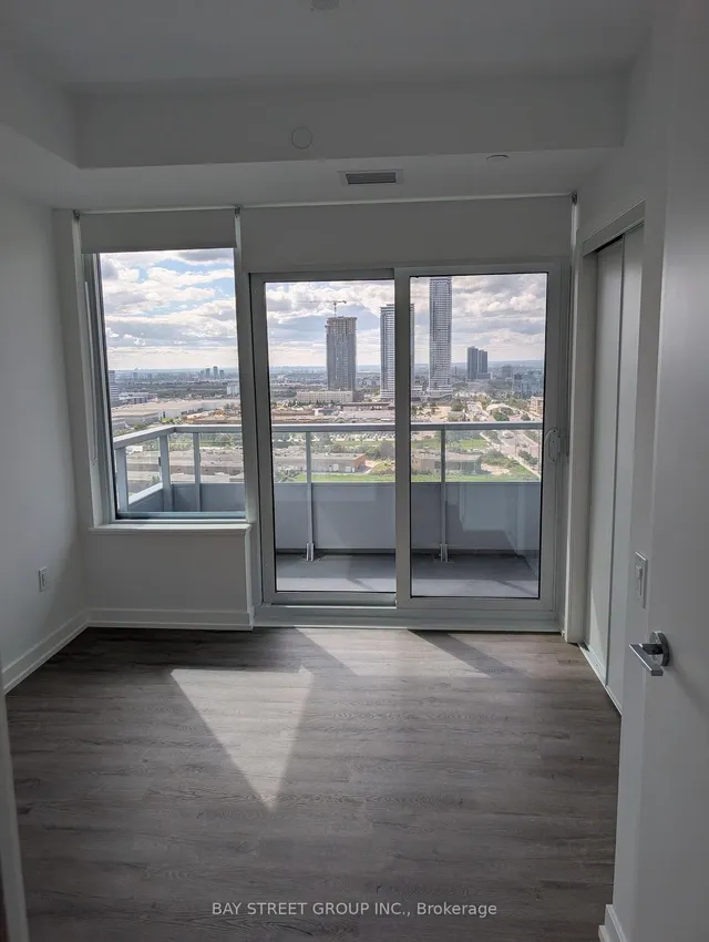 2851 Highway 7 St, Vaughan 5