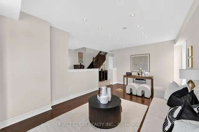 67 Walter Scott Cres, Markham 2