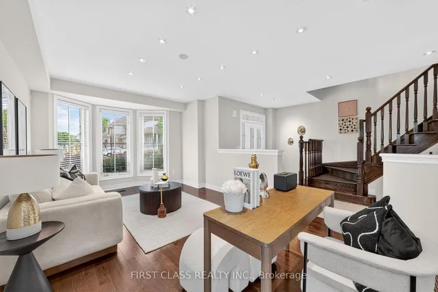67 Walter Scott Cres, Markham 4