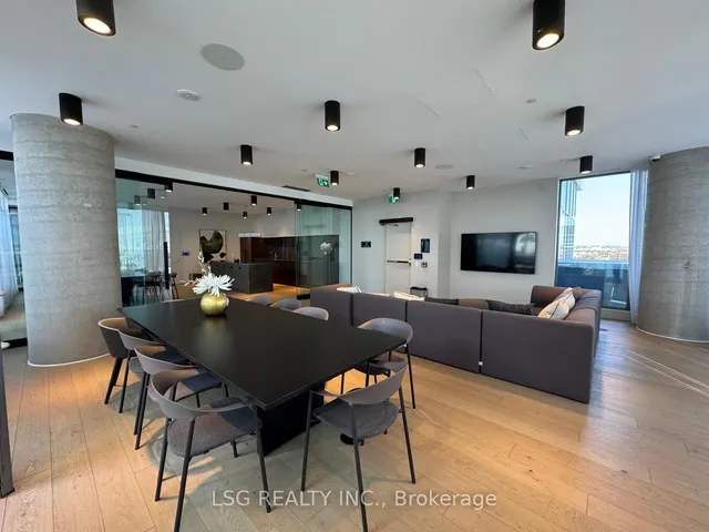 1000 Portage Pkwy #206, Vaughan 2
