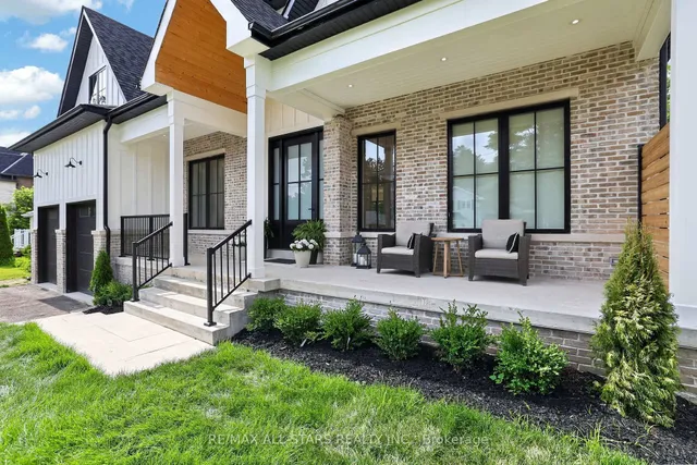 351 South St, Whitchurch-Stouffville