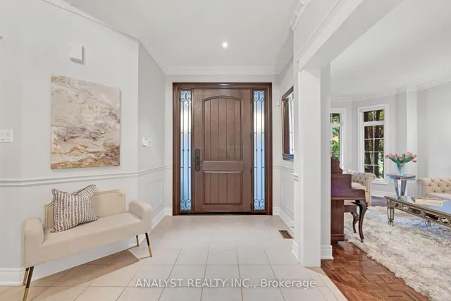 21 Capner Crt, Vaughan 4