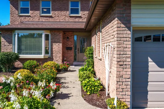 893 Arnold Cres, Newmarket 2