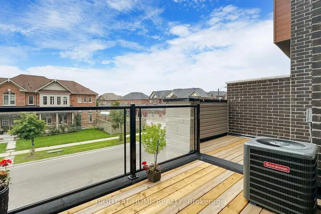 279 Moody Dr, Vaughan 5