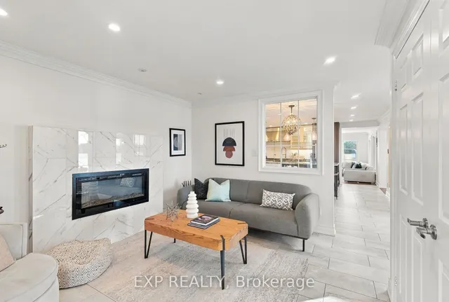 3 Willowbank Ave, Richmond Hill 5