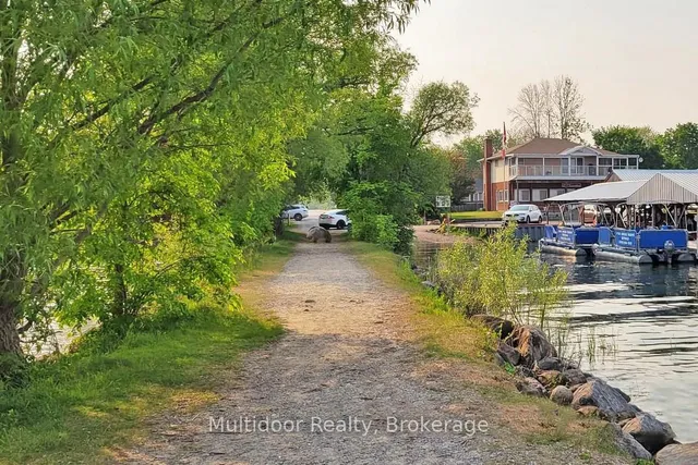 1058 Isabella St, Innisfil 5