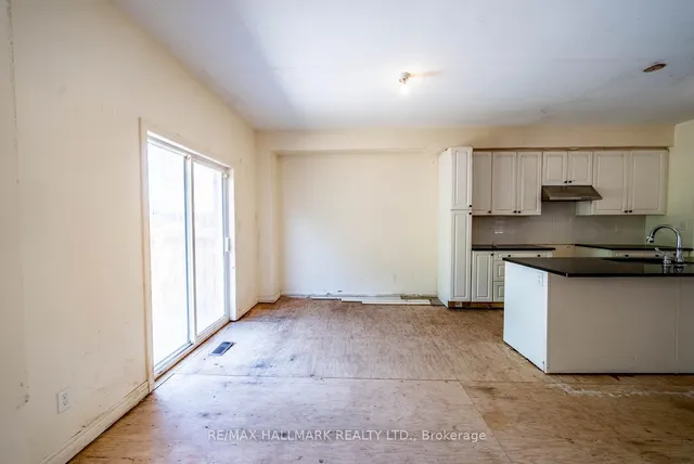 244 Greenwood Rd, Whitchurch-Stouffville 3