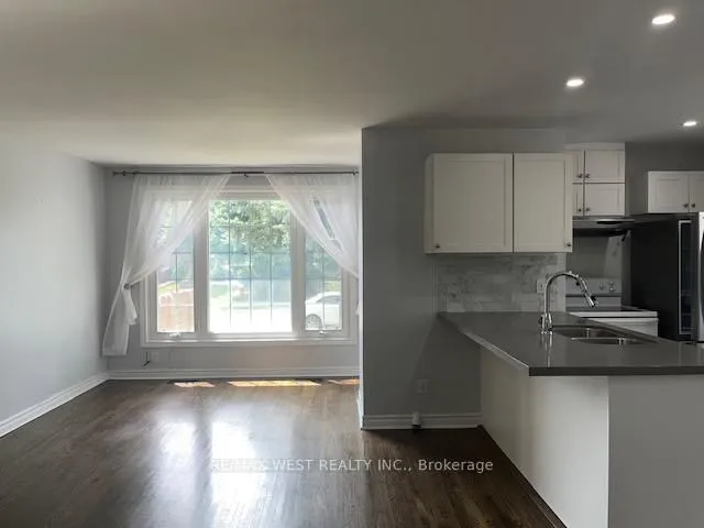 241 Ashlar Rd, Richmond Hill 2