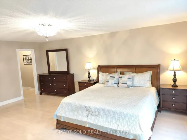 67 Chantilly Cres, Richmond Hill 5