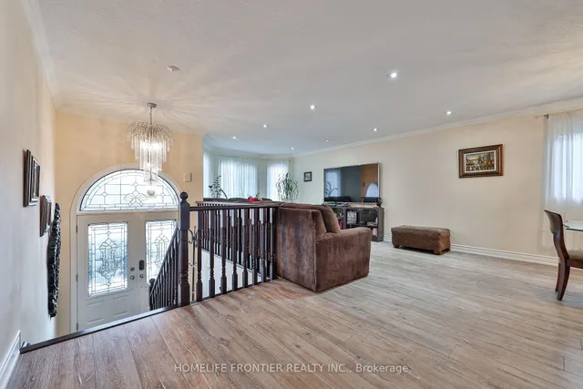 30 Saint Ave, Bradford West Gwillimbury 5