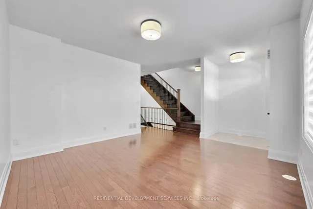 37 Village Pkwy, Markham 5