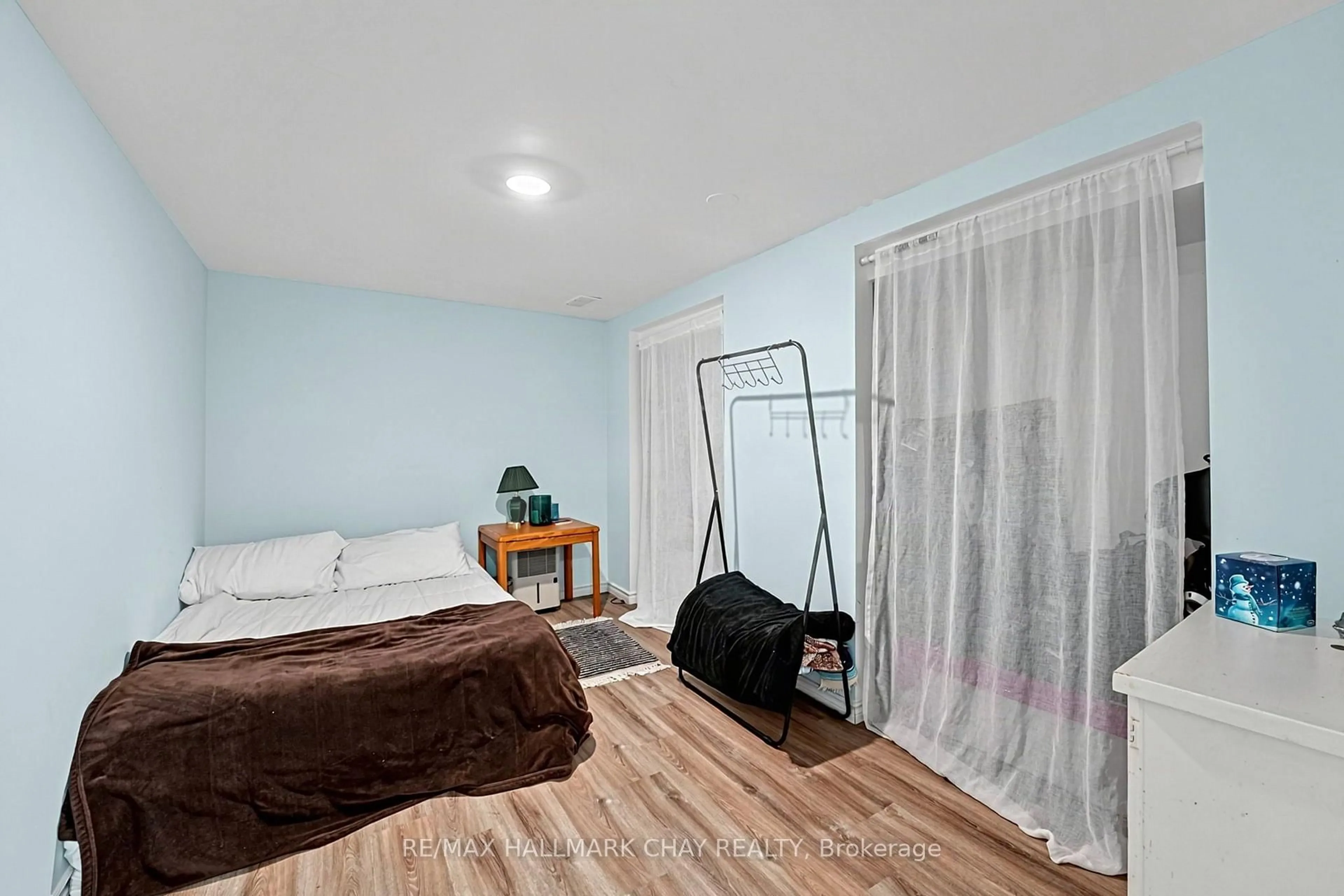 trreb/IMG-N13792738_5fc14f93-61bf-4702-822a-628488b125a3-l.jpg