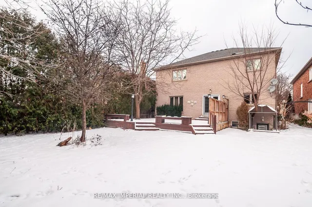 23A Mackay Dr, Richmond Hill 2