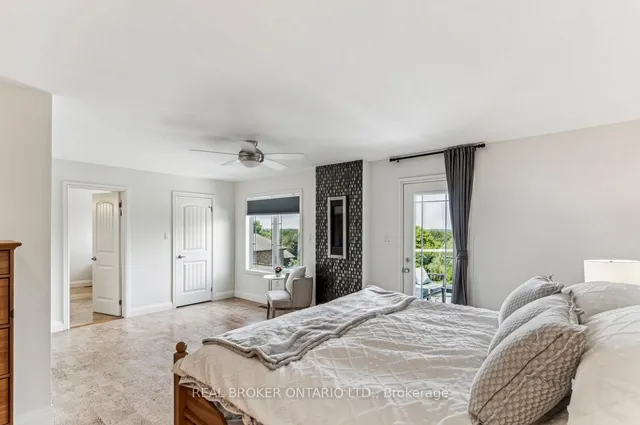 27 Bagshaw Cres, Uxbridge 4