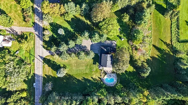 20369 Centre St, East Gwillimbury 4