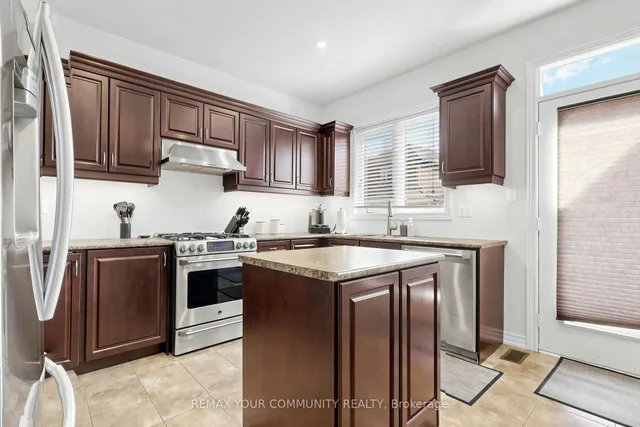 11 Trudeau Dr, Vaughan 5