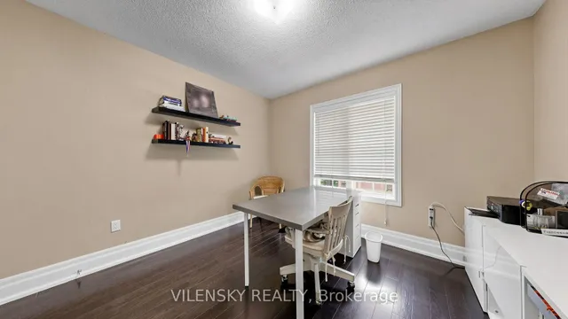 140 Marbella Rd, Vaughan 5