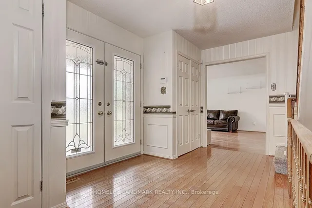 99 Burndean Crt, Richmond Hill 5