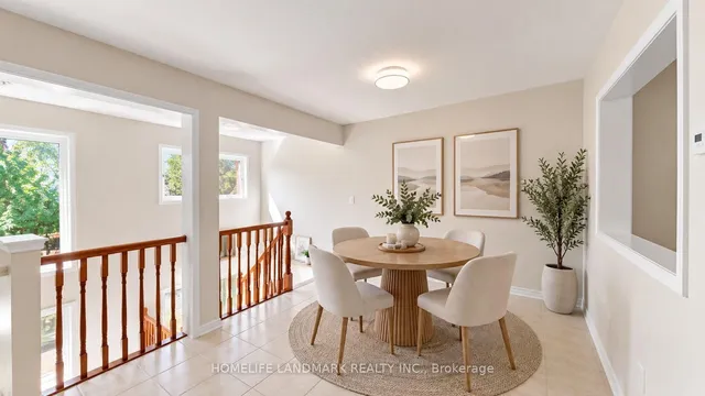 157 Dougherty Cres, Whitchurch-Stouffville 2