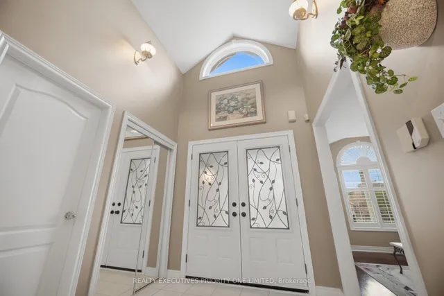 222 Caproni Dr, Vaughan 5