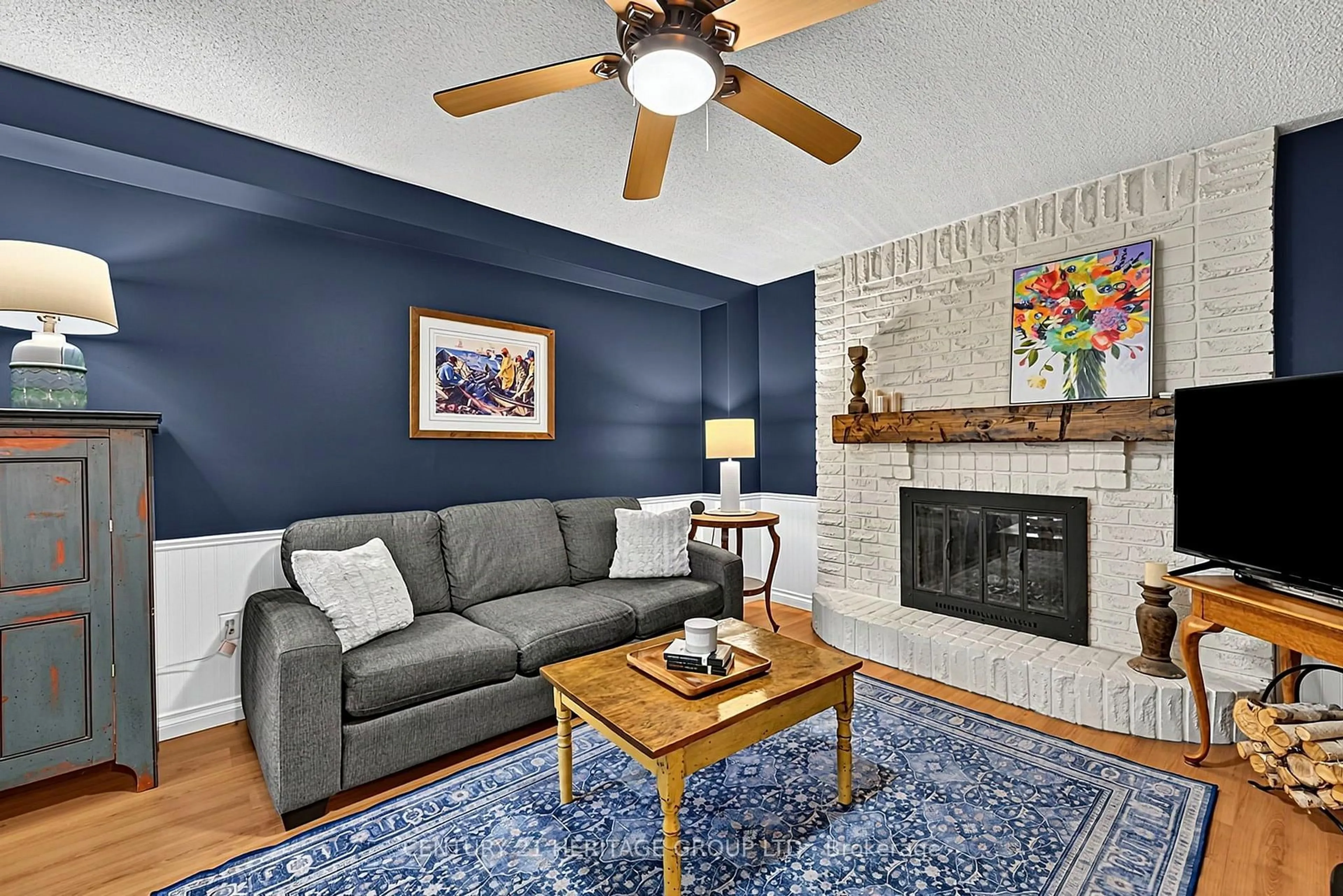trreb/IMG-N13795022_01f9ac6a-c5e8-452b-9f10-cad451cbced2-l.jpg