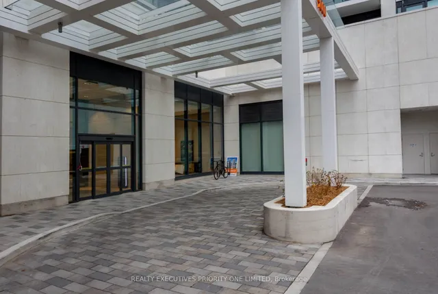 9000 Jane St #923, Vaughan 3