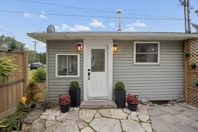 6286 Black River Rd, Georgina 2