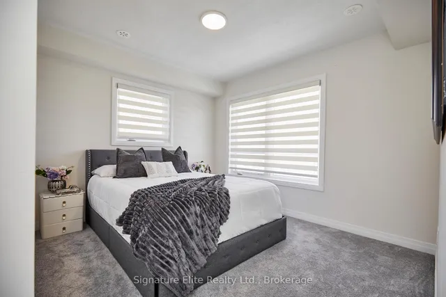 70 Baynes Way #8, Bradford West Gwillimbury 2