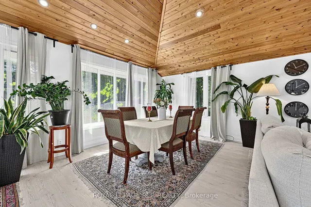 4926 Cherry St, Whitchurch-Stouffville 3