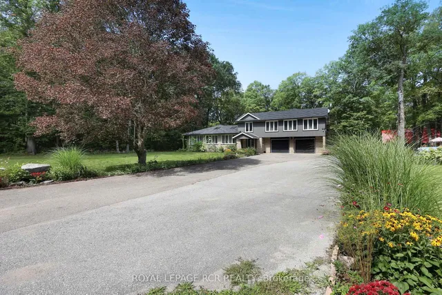 4926 Cherry St, Whitchurch-Stouffville 2