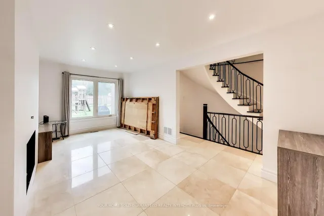27 Via Nova Dr, Vaughan 5